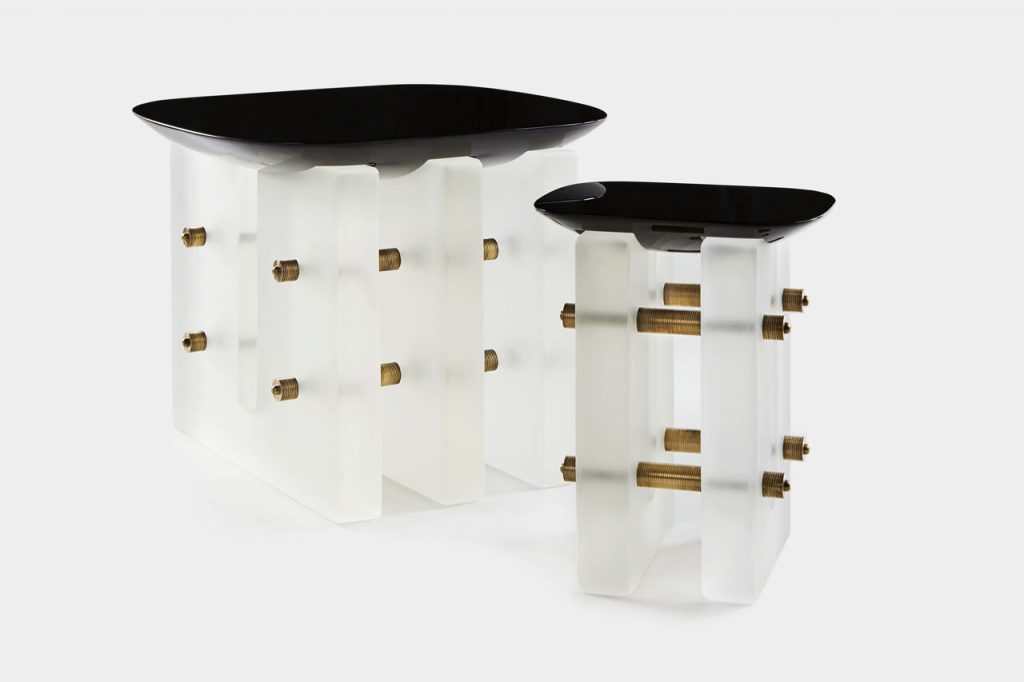Tables d'appoint Segment, Apparatus