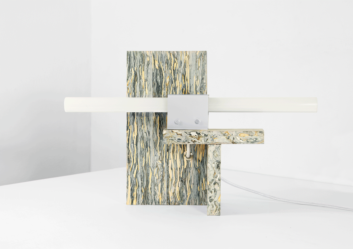 Jorge Penadés, lampe de table N°3. Photo © Jorge Penadés