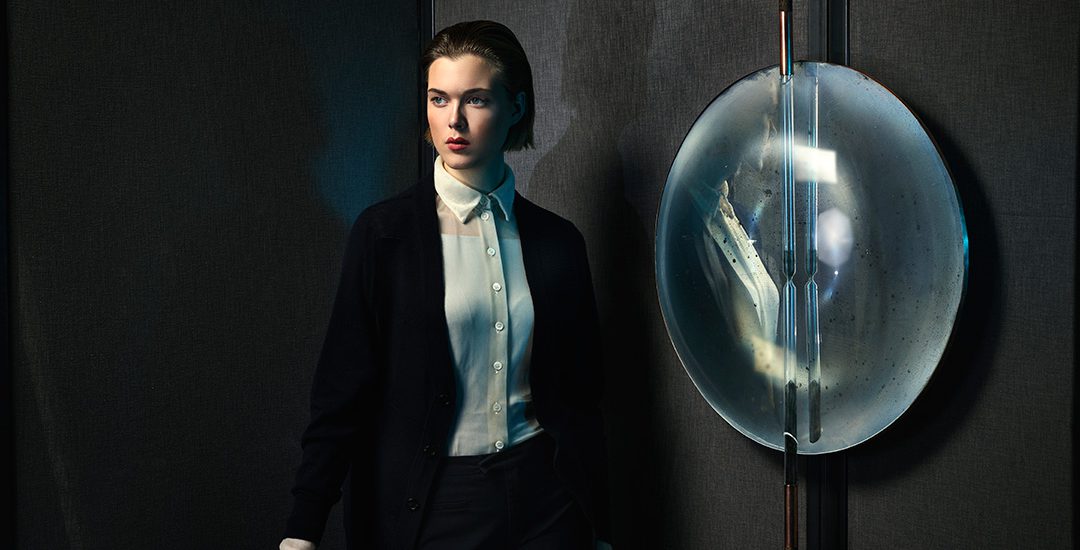 The Mirror | Hourglass (2014 – 2016), Nel Verbeke. Photographie de Alexander Popelier, courtoisie de Roehrs & Boetsch.