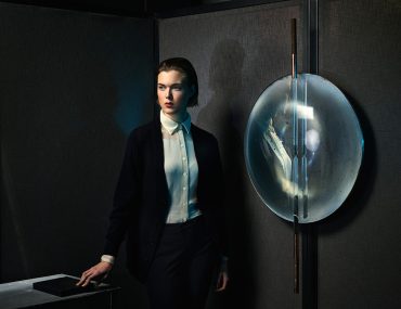 The Mirror | Hourglass (2014 – 2016), Nel Verbeke. Photographie de Alexander Popelier, courtoisie de Roehrs & Boetsch.
