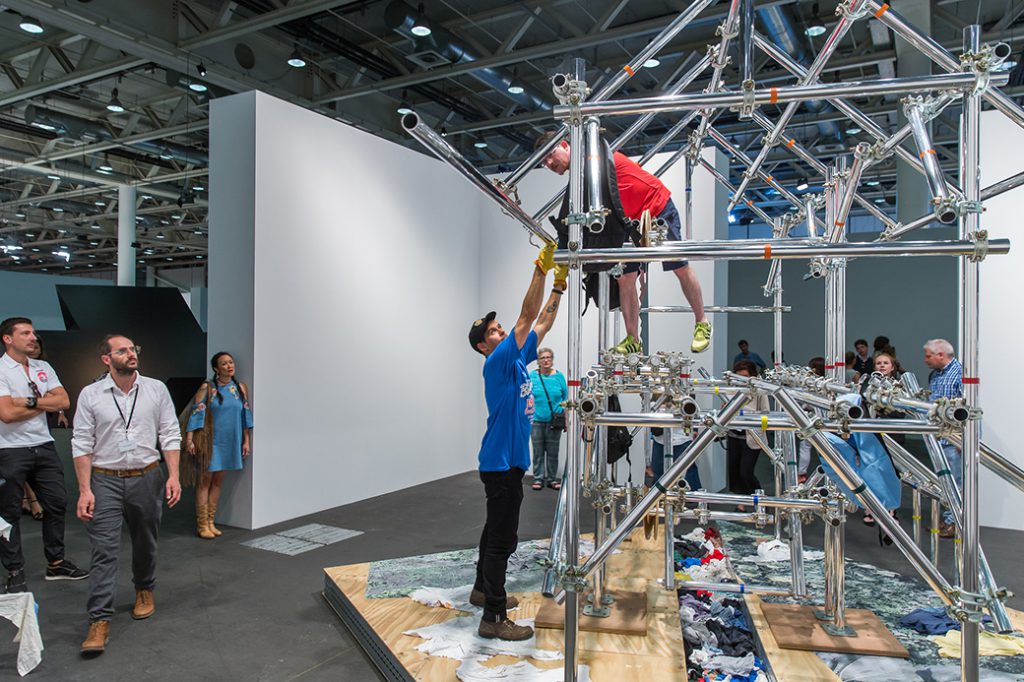 Jason Rhoades, « Sutter’s Mill » (2000). Photo © Art Basel